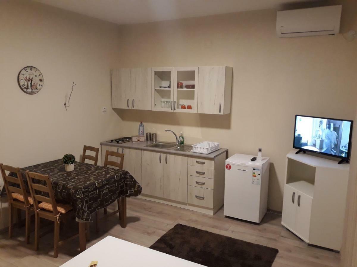 Vila & Apartments Matea Gevgelija Bagian luar foto