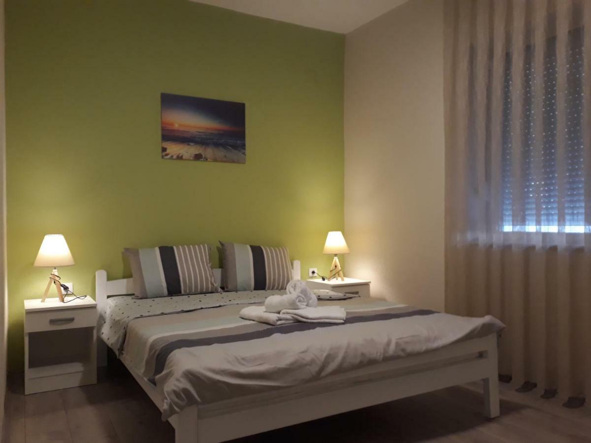 Vila & Apartments Matea Gevgelija Bagian luar foto