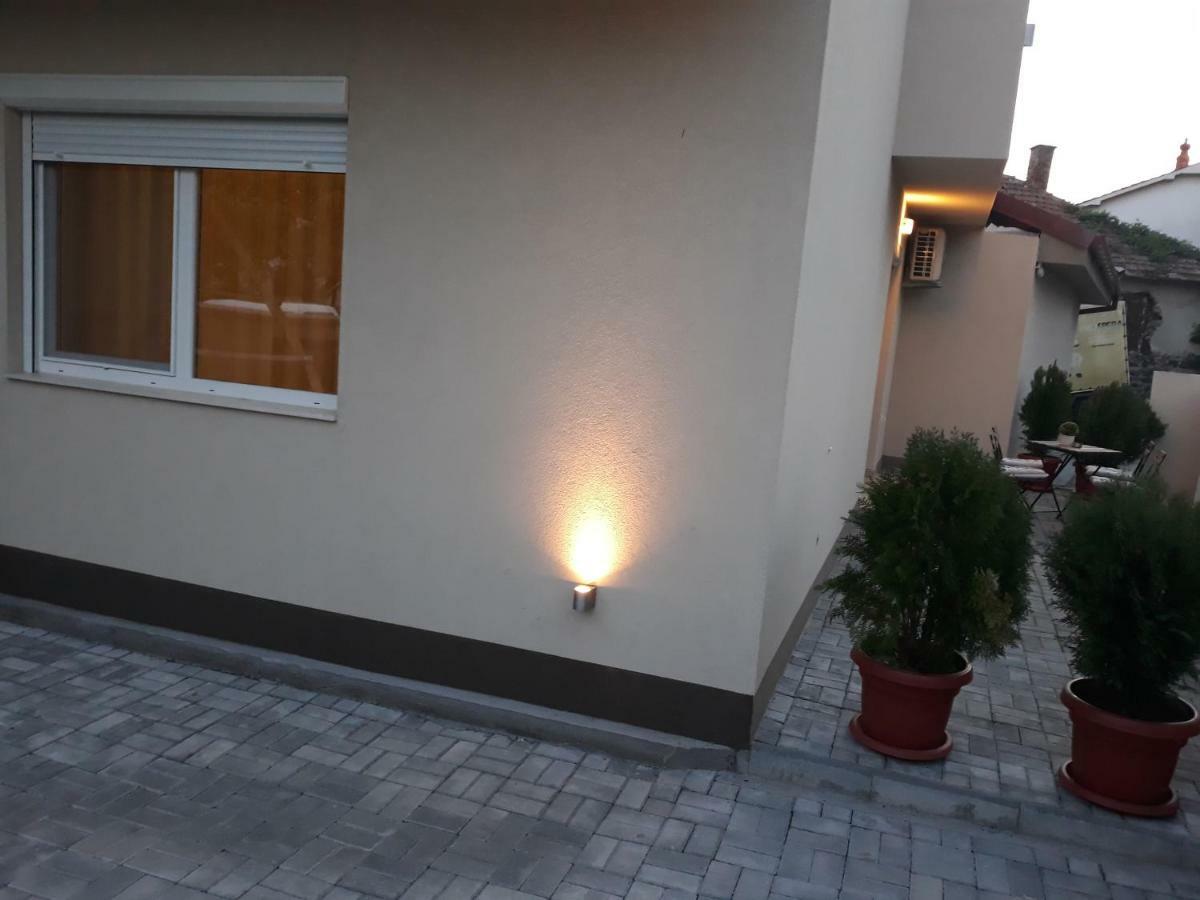 Vila & Apartments Matea Gevgelija Bagian luar foto